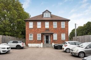10, Porters Wood House, Porters Wood, St. Albans AL3 6DG