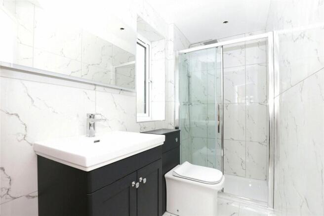 4 bed Detached for sale Image 10