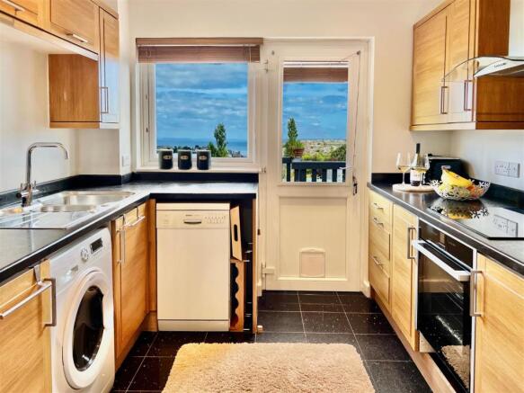 28 Deep Dene 5.JPG