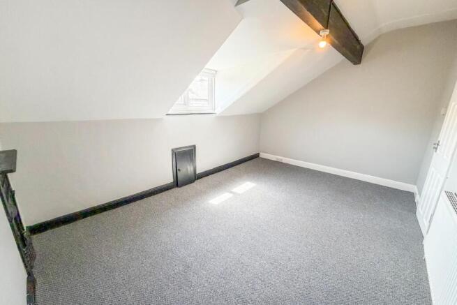4 bed Terraced for sale Image 12