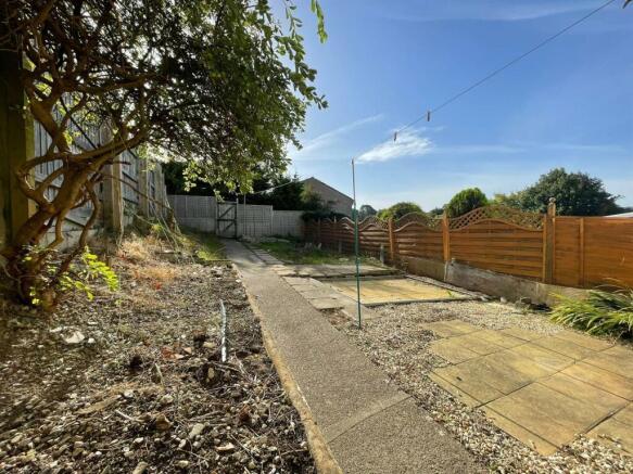garden 2.jpg