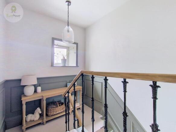 2 bed Cottage for sale Image 12