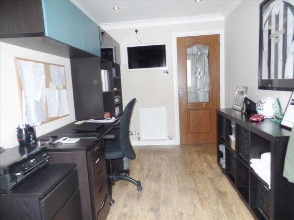 STUDY/GARDEN ROOM