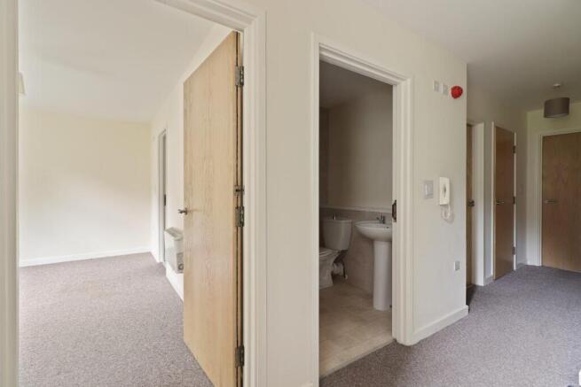 2 bed House for sale Image 12