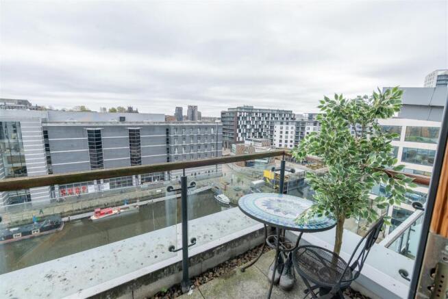 2 bed Penthouse for sale Image 10