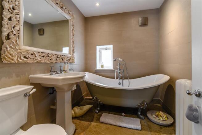 8424613-interior33.jpg