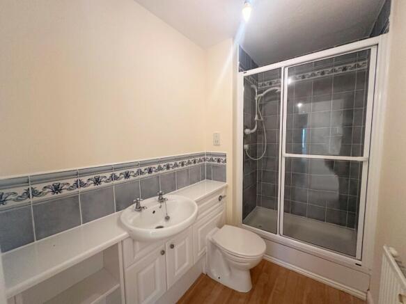 Ensuite shower room