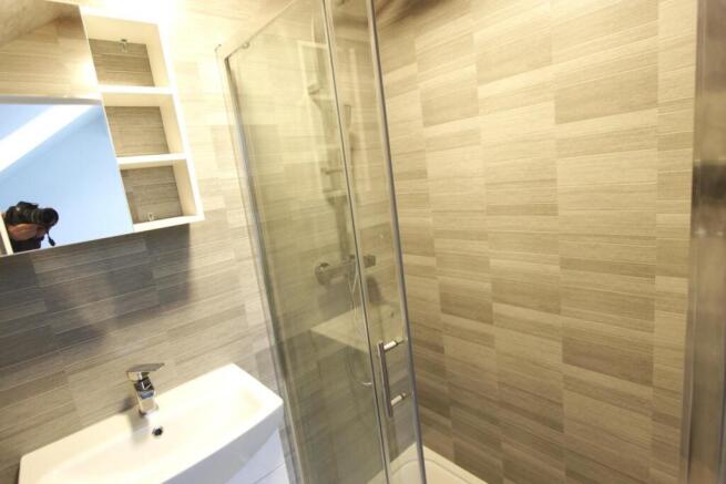 SVR shower room .JPG