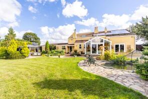 Castle Inn House, Kirton Drove, Kirton Fen, Lincoln LN4 4QN