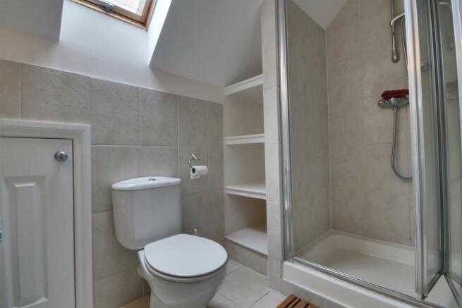 ensuite.jpg