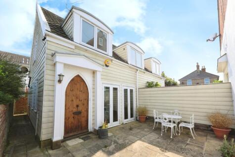 Heath Road, Sandown, Isle of Wight, PO36