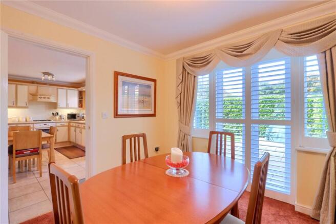4 bed Detached for sale Image 5