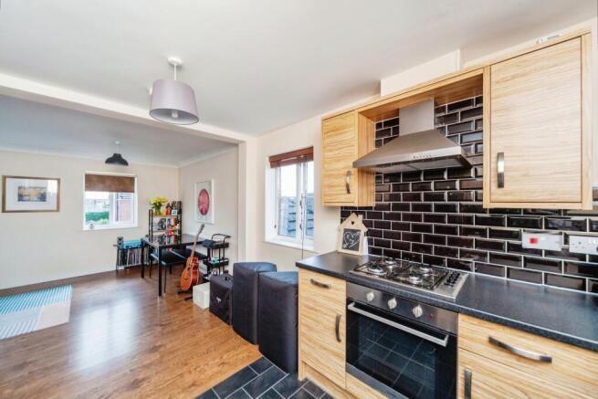 Lounge / Kitchen
