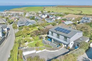 Eastholme, Trevone Road, Trevone, Padstow PL28 8QJ