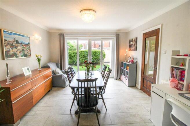 4 bed Detached for sale Image 6