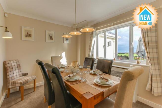 DINING ROOM: