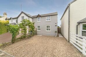 Plinket Place, North Street, Winkfield, Windsor SL4 4SY