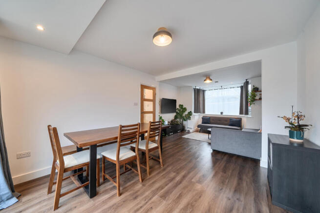 1415463-8-6995e05...