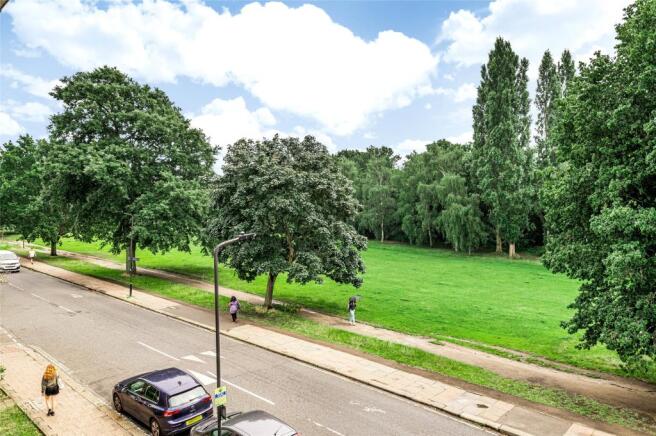 View To The Common
