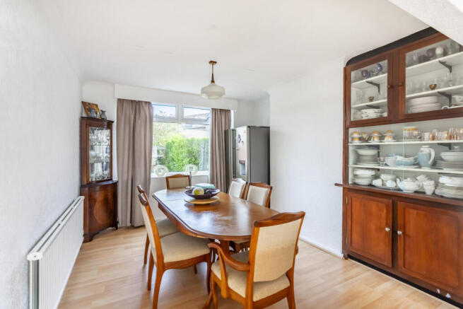 4 bed Semi-Detached for sale Image 4