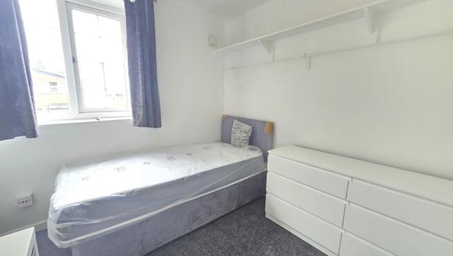 3 bed Semi-Detached to rent Image 7