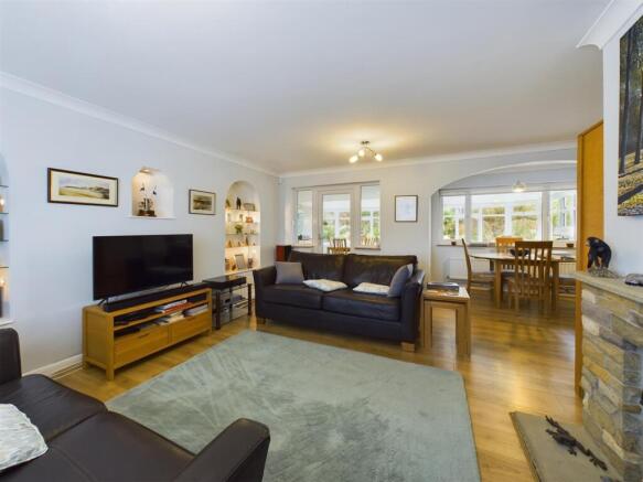 Living/Dining Room
