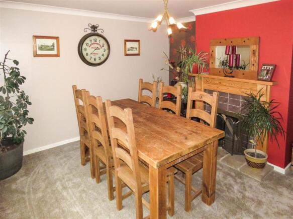 Dining Room.JPG