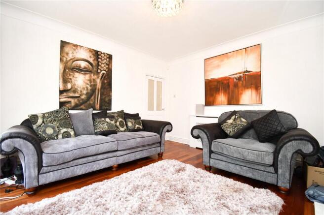 Grosvenor Place, Prenton photo 2