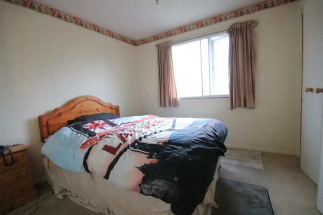bed1.JPG