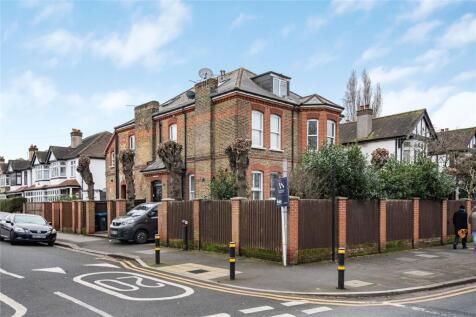Graham Avenue, Mitcham, CR4