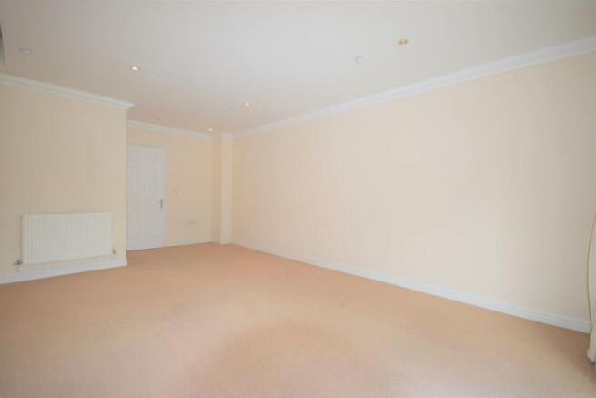 Living Room / Dining Room