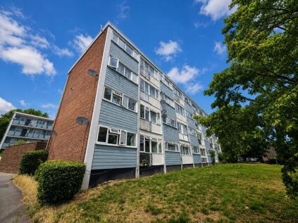 The Knares, Basildon, Essex, SS16