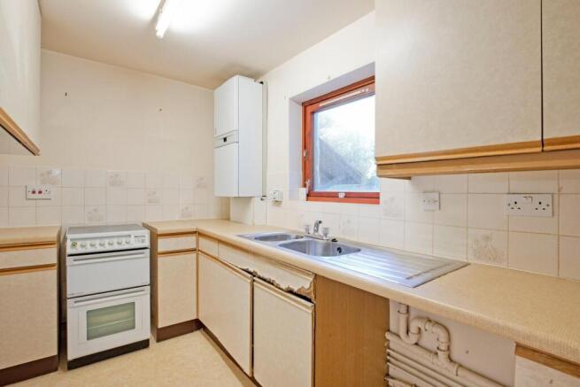 2 bed Apartment for sale Image 6