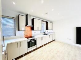 Flat 39, 3 Heathland Court, Grebe Way, Maidenhead SL6 8DE