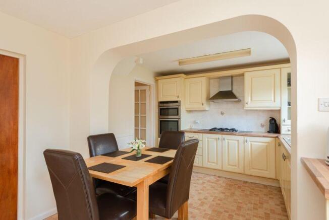 Kitchen / Brea...