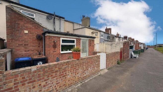 3 bed Terraced for sale Image 10