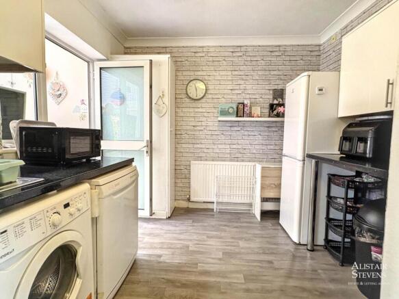 1 bed Bungalow for sale Image 5