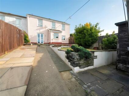 Bentlass Terrace, Pennar, Pembroke Dock, Pembrokeshire, SA72