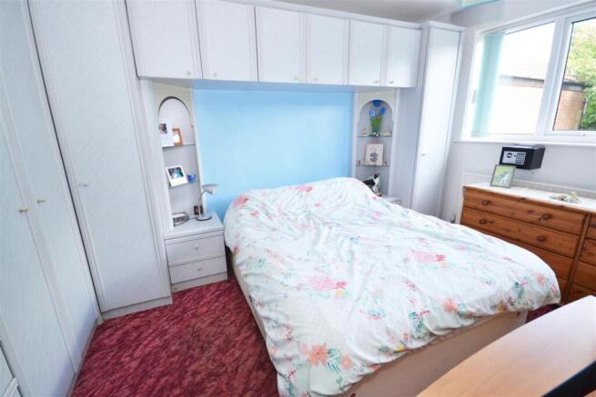 3 bed Bungalow for sale Image 6