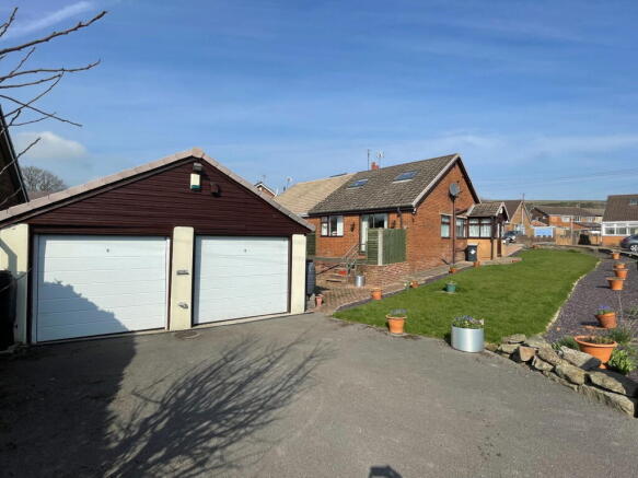 3 bed Semi-Detached Bungalow for sale Image 10