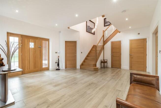 8551050-interior51.jpg