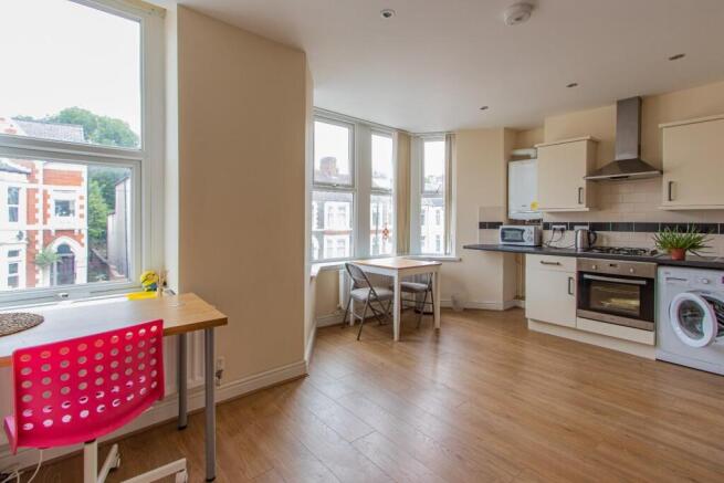 Colum Road 69, 4-4.jpg