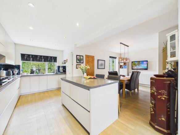Kitchen/Dining Room