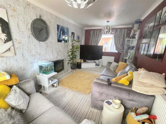 lounge 2.jpg