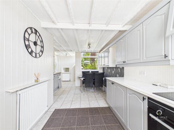 Kitchen/ Dining