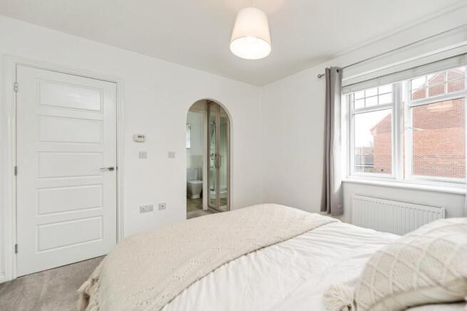 3 bed Detached for sale Image 4