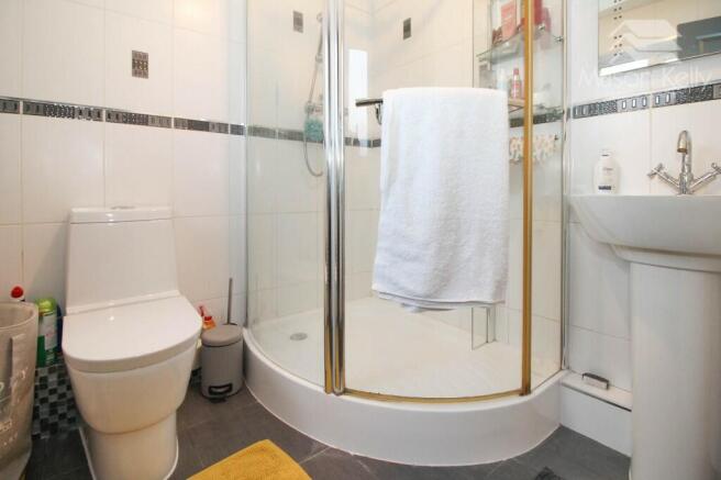 EN SUITE