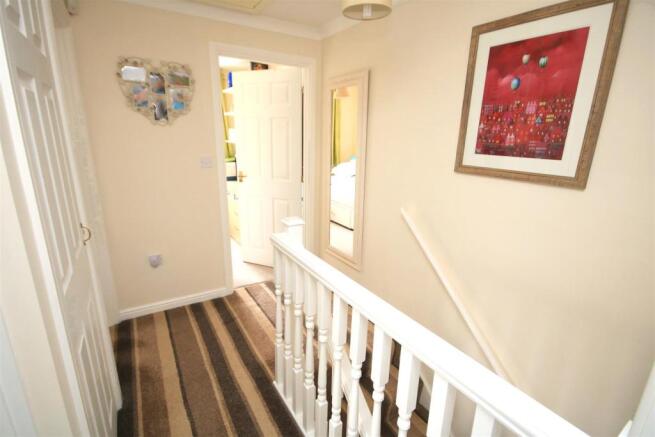 FIRST FLOOR LANDING