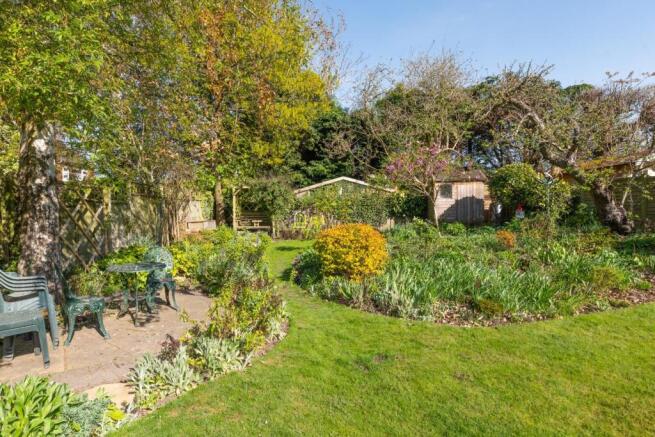 GARDEN-3.jpg