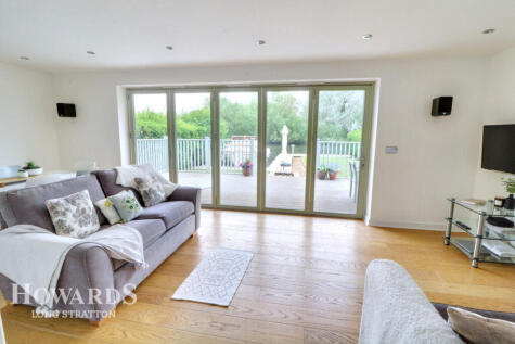 Bungalow Lane, Thorpe-St-Andrew